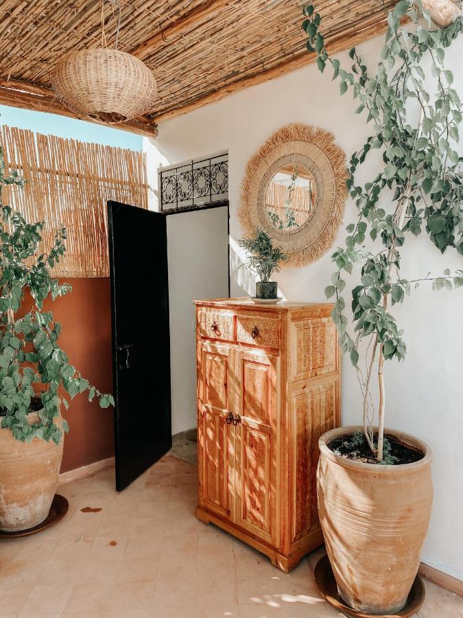 Riad Nanou - Private Riad With Pool & Rooftop มาร์ราเกช ภายนอก รูปภาพ