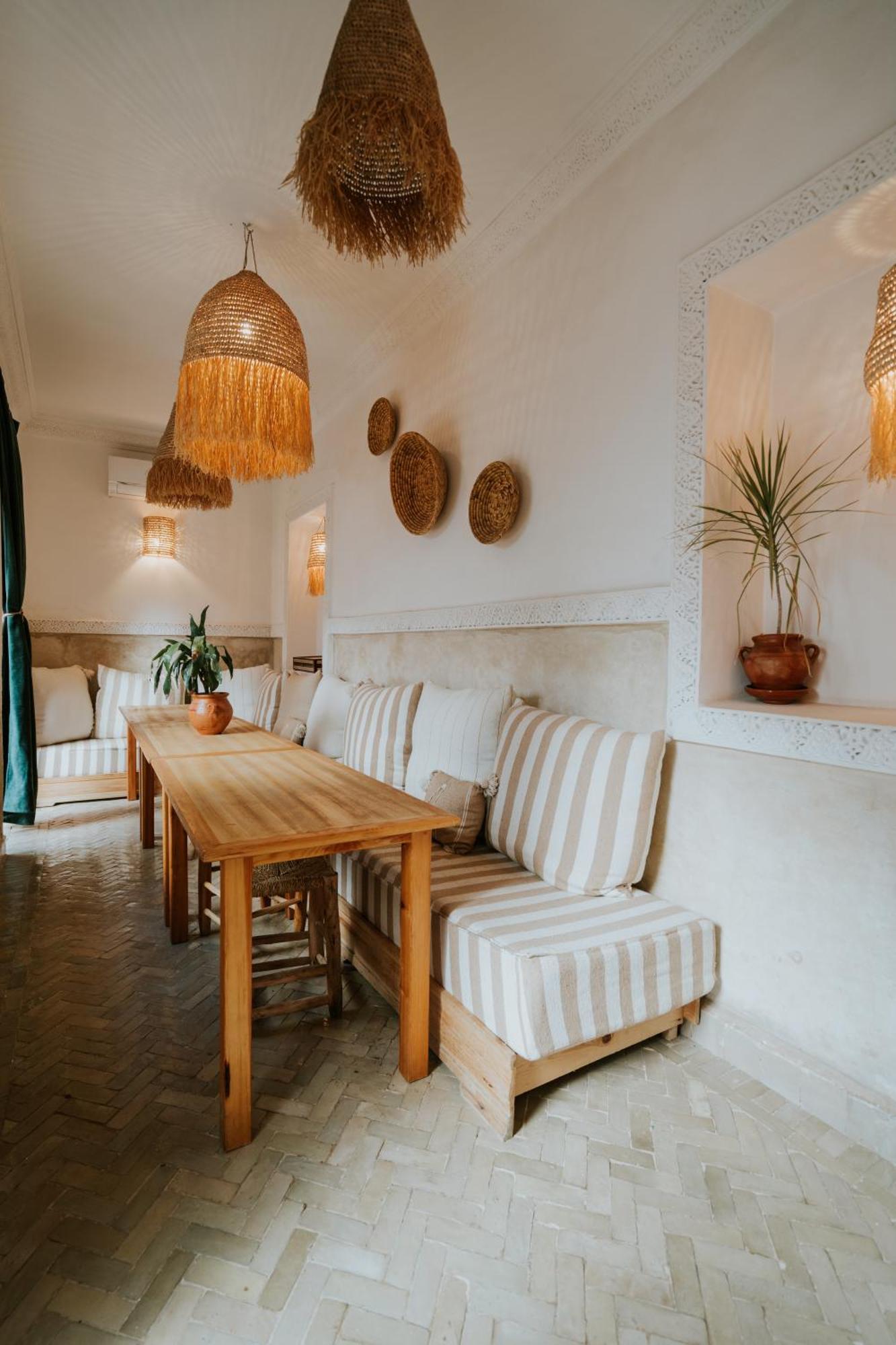 Riad Nanou - Private Riad With Pool & Rooftop มาร์ราเกช ภายนอก รูปภาพ