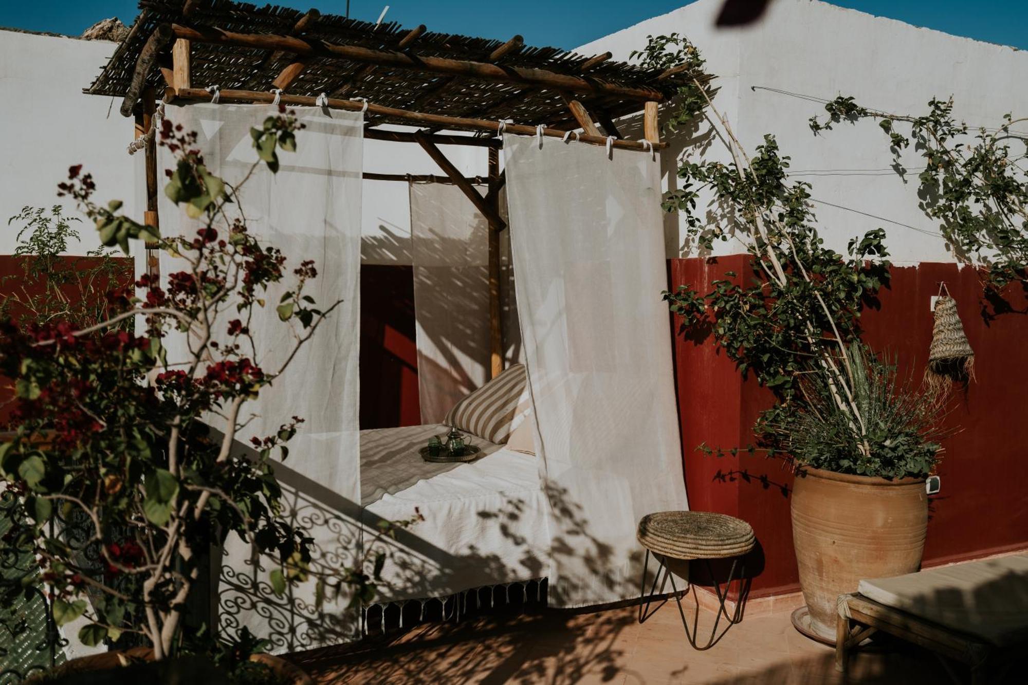 Riad Nanou - Private Riad With Pool & Rooftop มาร์ราเกช ภายนอก รูปภาพ